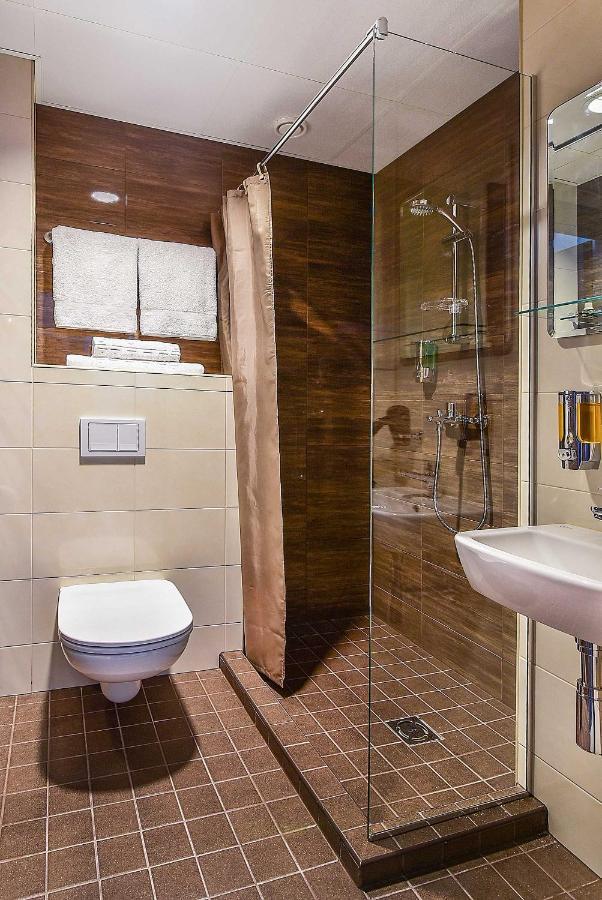 Yard Hotell